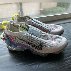NIKE AIR VAPORMAX 2020 Flyknit Space Hippie - Women’s 7.5